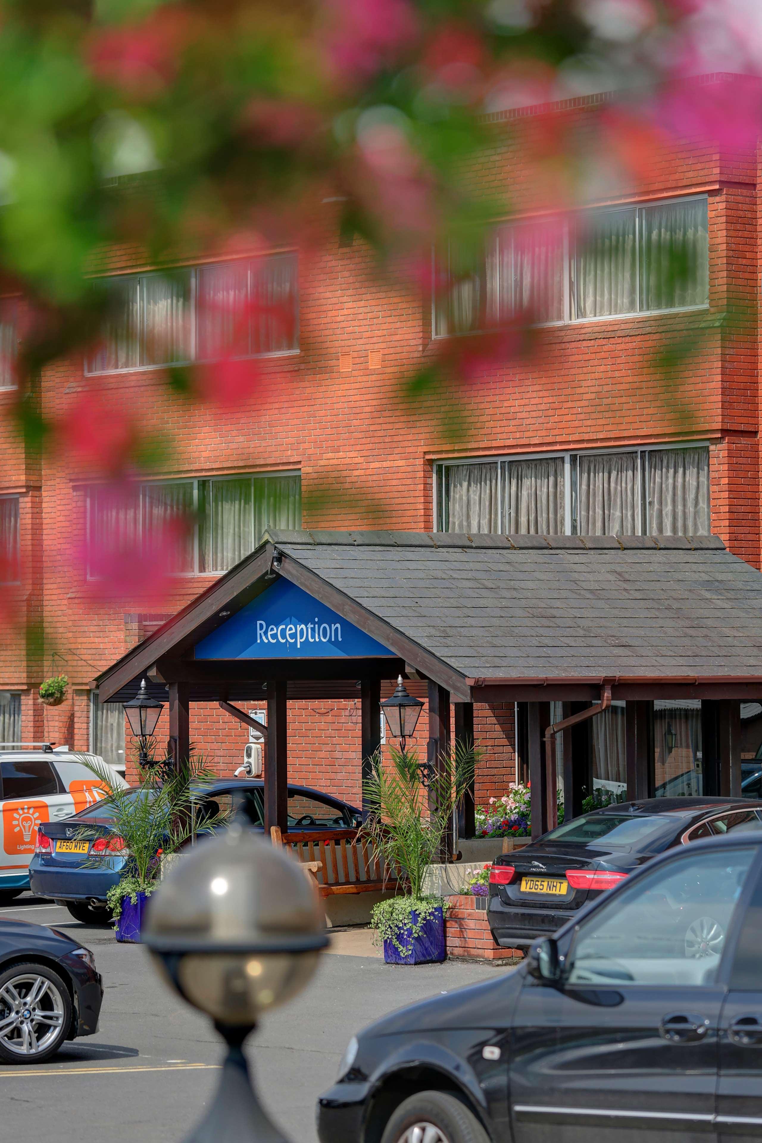 Best Western Heath Court Hotel Newmarket  Ngoại thất bức ảnh