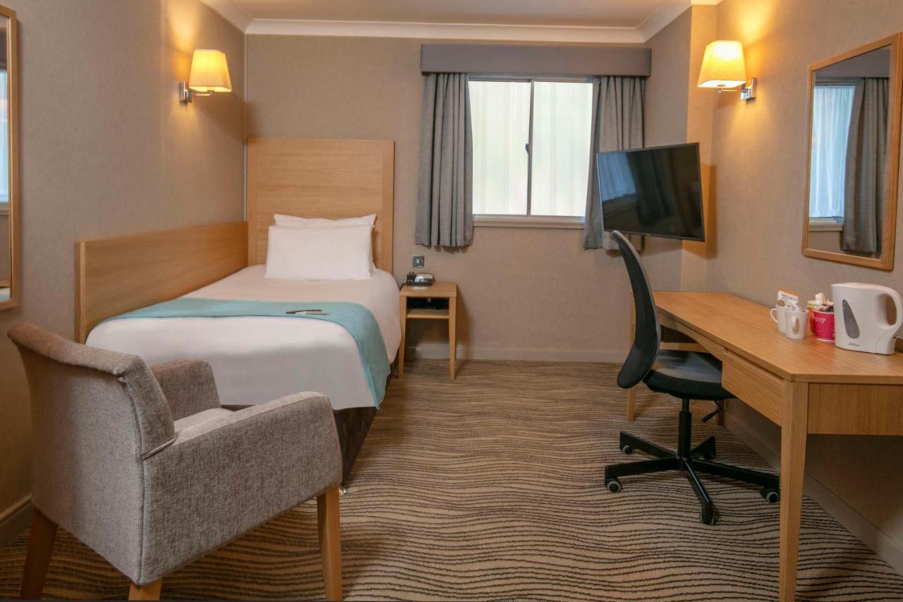 Best Western Heath Court Hotel Newmarket  Ngoại thất bức ảnh