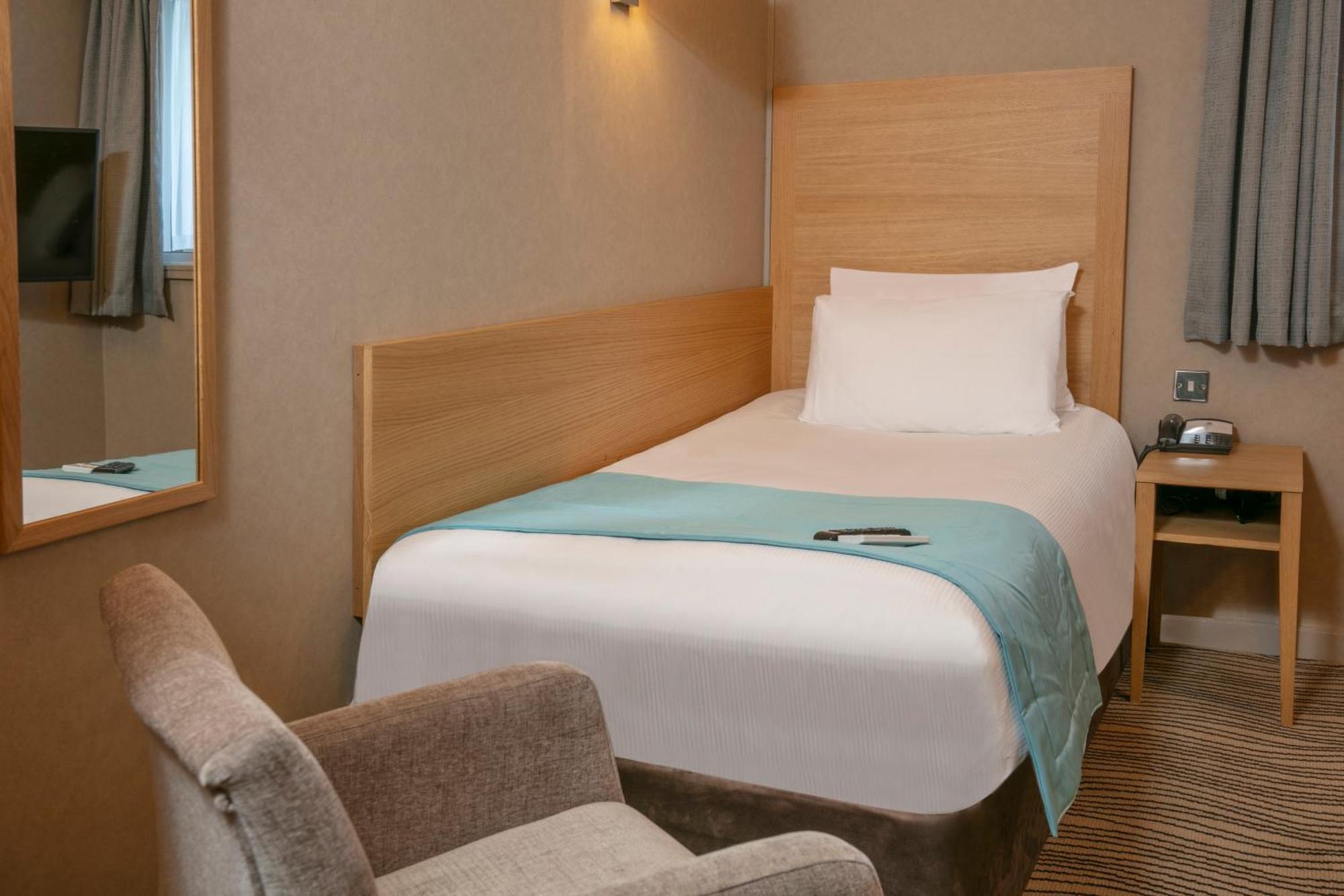 Best Western Heath Court Hotel Newmarket  Ngoại thất bức ảnh