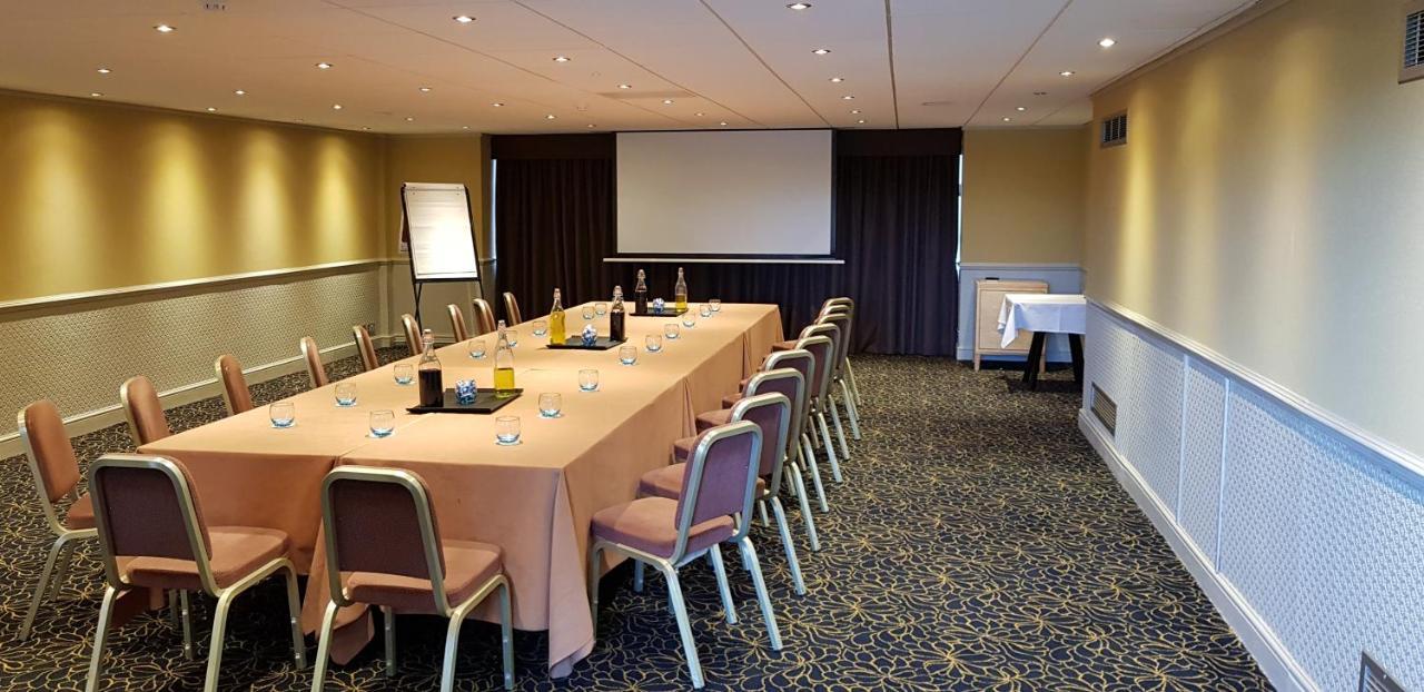 Best Western Heath Court Hotel Newmarket  Ngoại thất bức ảnh